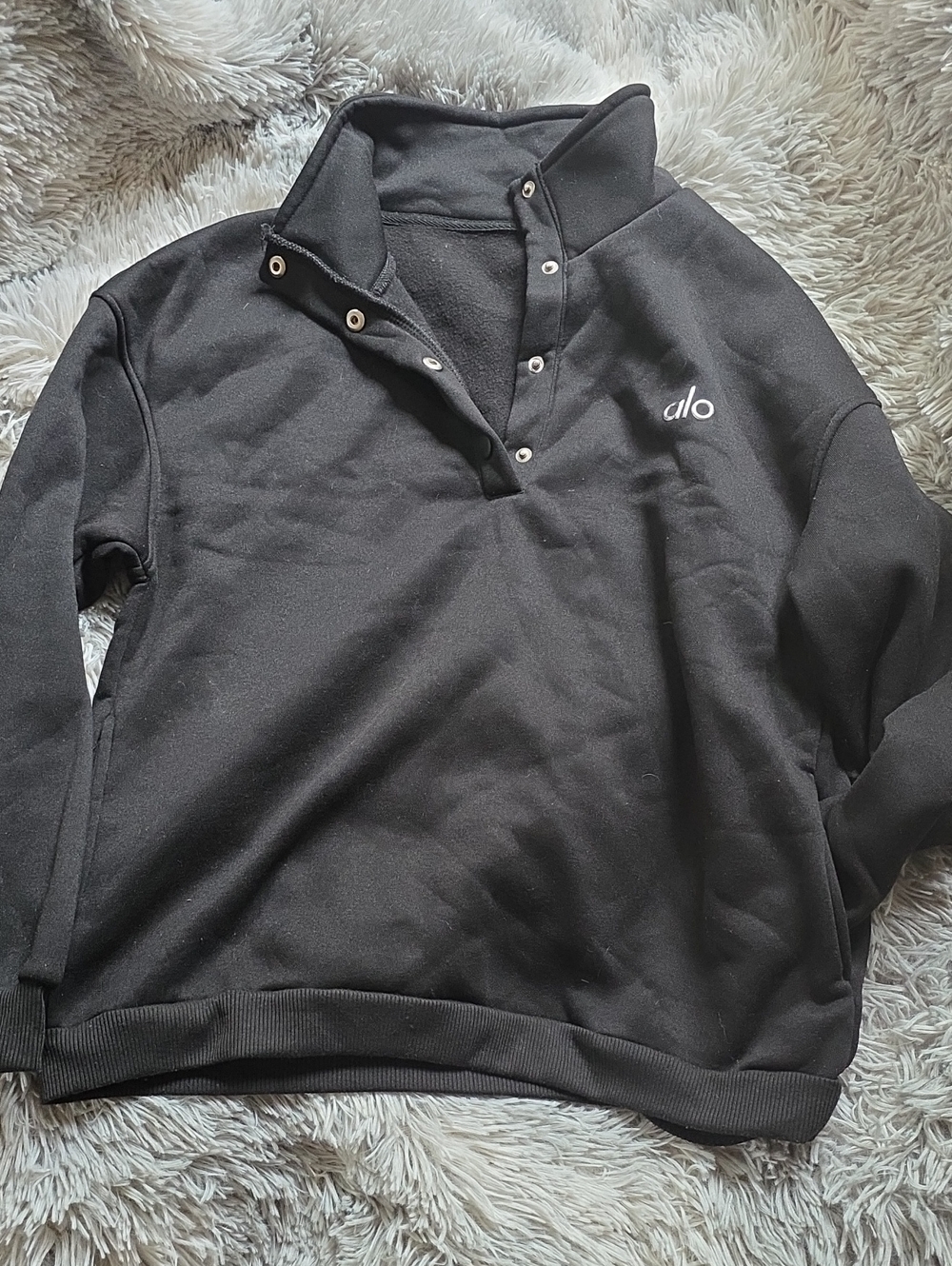 SHEIN Black Fleece-Lined Top with Care Label